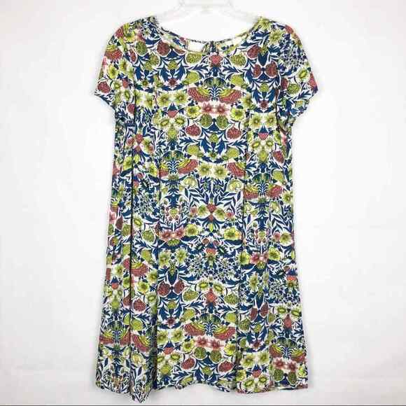 H&M Dresses & Skirts - H&M Women's Short Sleeve Shift Floral Dress Size 8